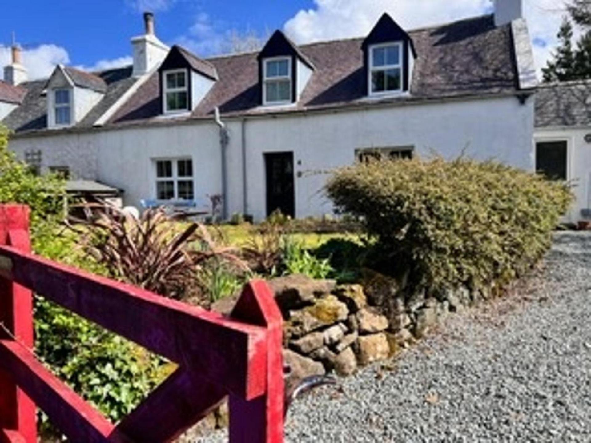 No 4 Old Post Office Row Isle Of Skye - Book Now! Villa Eyre Bagian luar foto